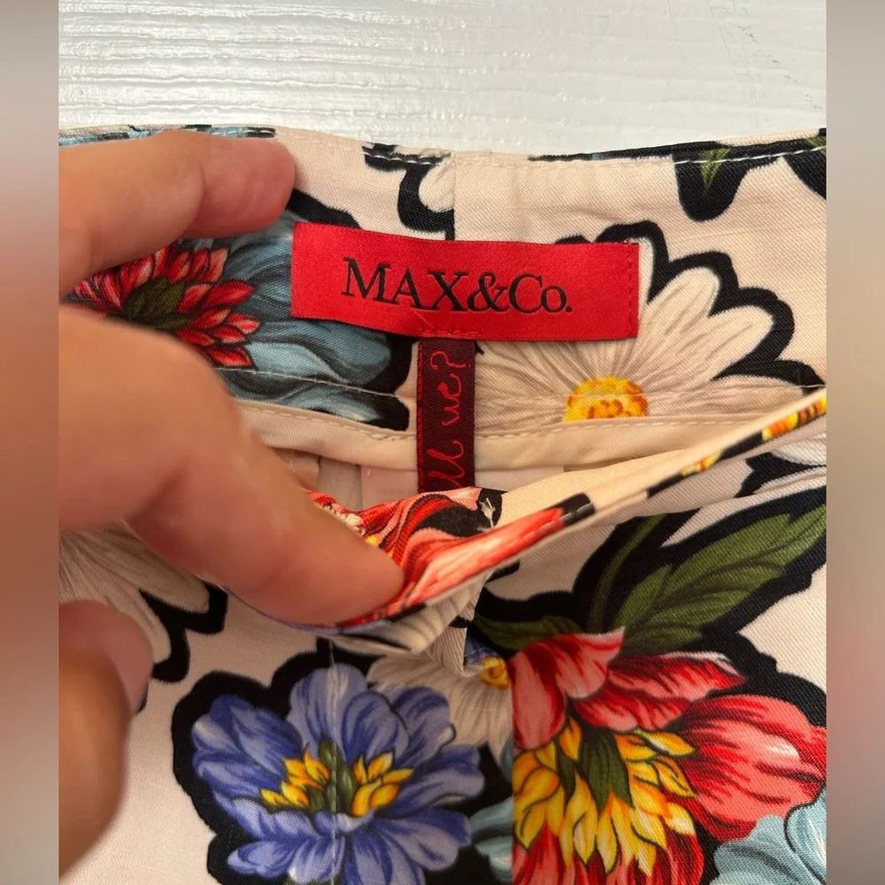 ! Max&Co - Beige shorts in floral sz 10 - Picture 8 of 11